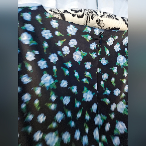 Betsy Johnston Vintage Style Floral Dress - Picture 10 of 10